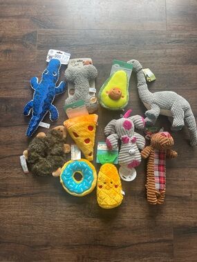 10 Dog Toys-NWT